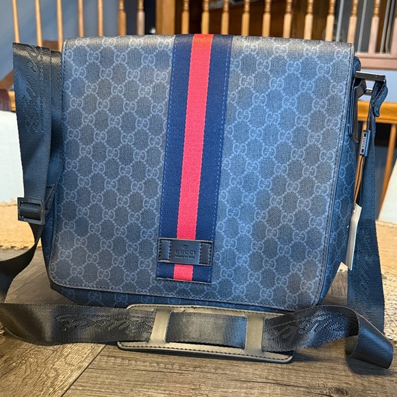 New Designer Grey Canvas Navy and Red Stripe Messenger Bag Crossbody Handbag - Picture 1 of 3